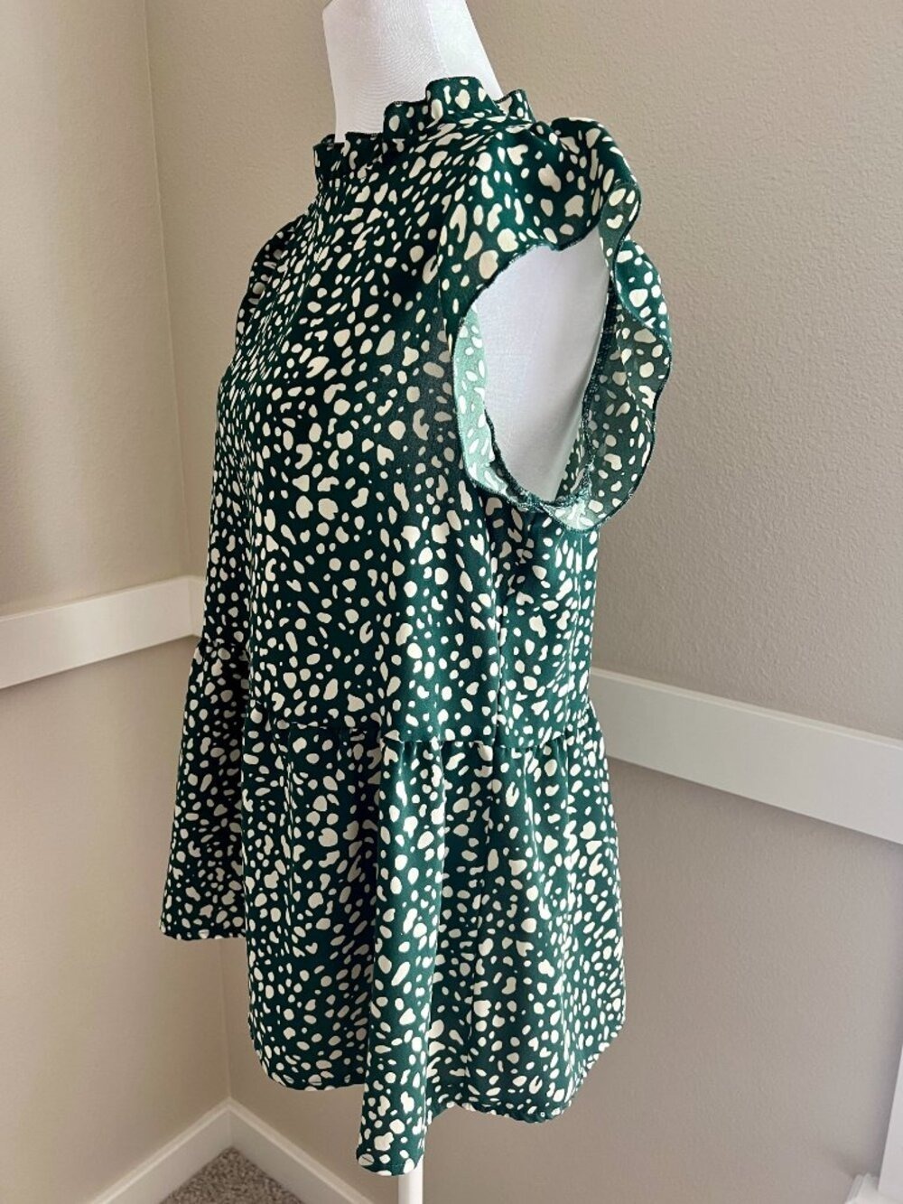Angashion Green Leopard Print Ruffle Mock Neck Peplum Blouse - Size Medium - Picture 4 of 7
